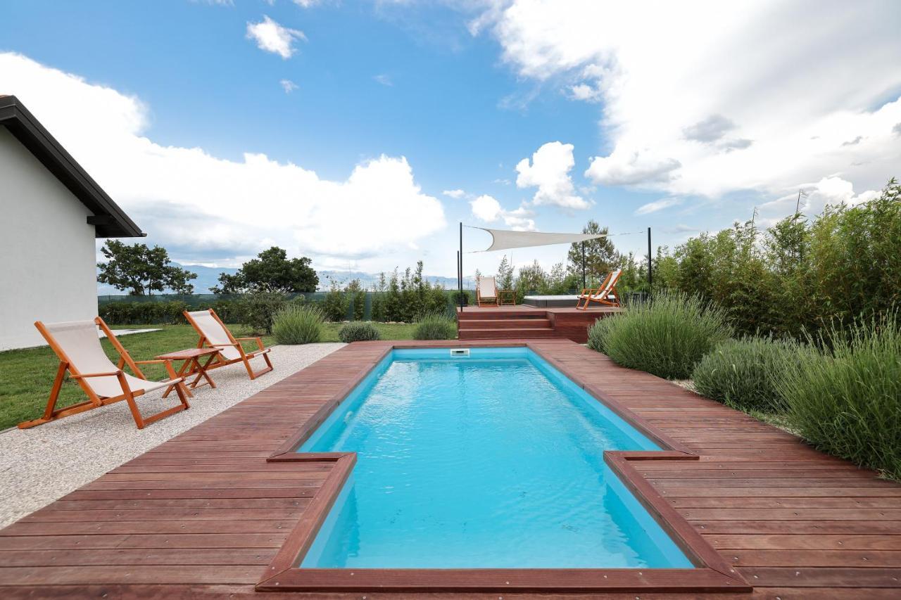 Villa Ena With Pool & Jacuzzi Donji Kasic 외부 사진