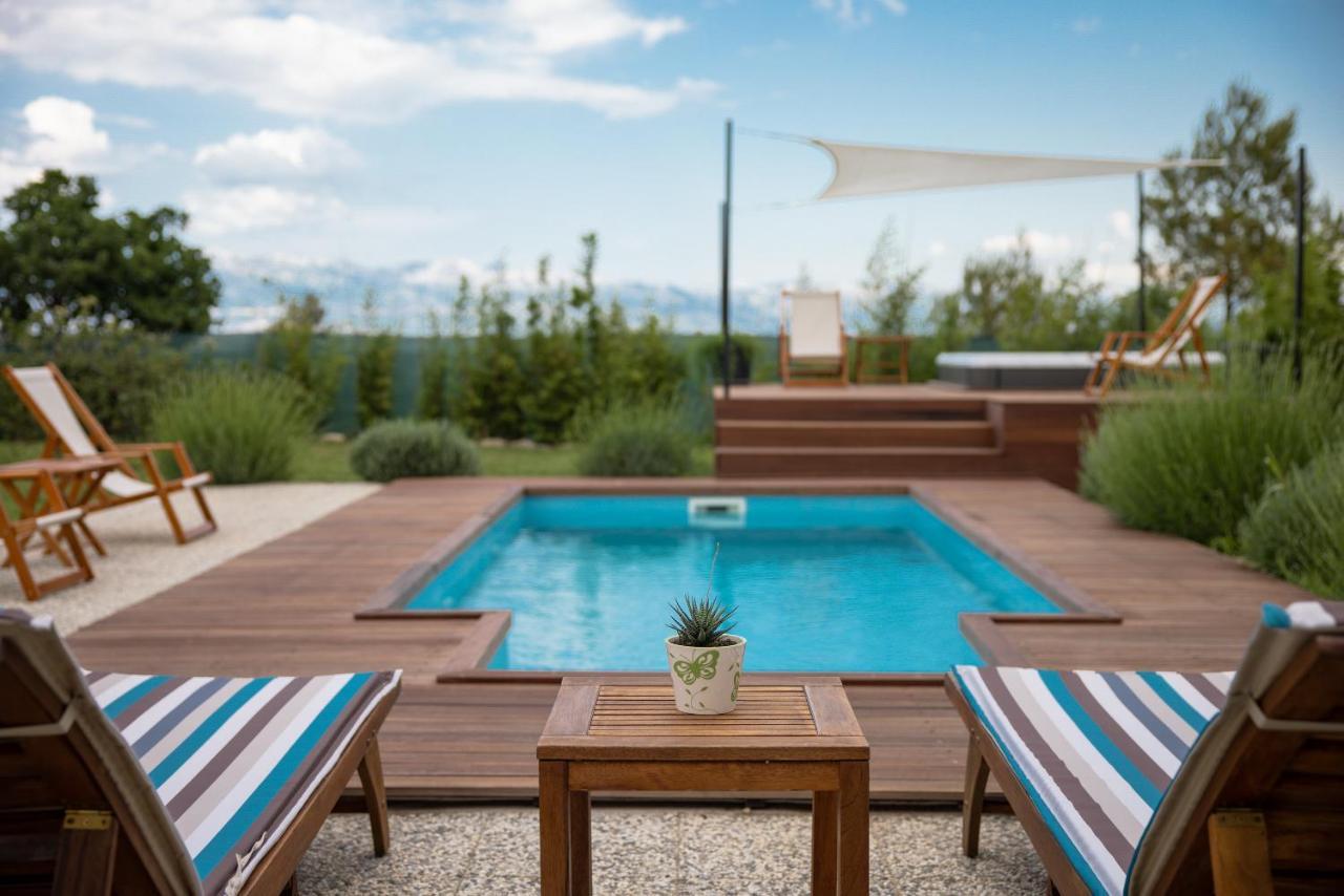 Villa Ena With Pool & Jacuzzi Donji Kasic 외부 사진
